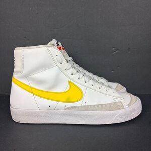 Nike Blazer Mid 77' Sneakers Boys 6Y Womens Size 7.5 Shoes White Yellow Brown
